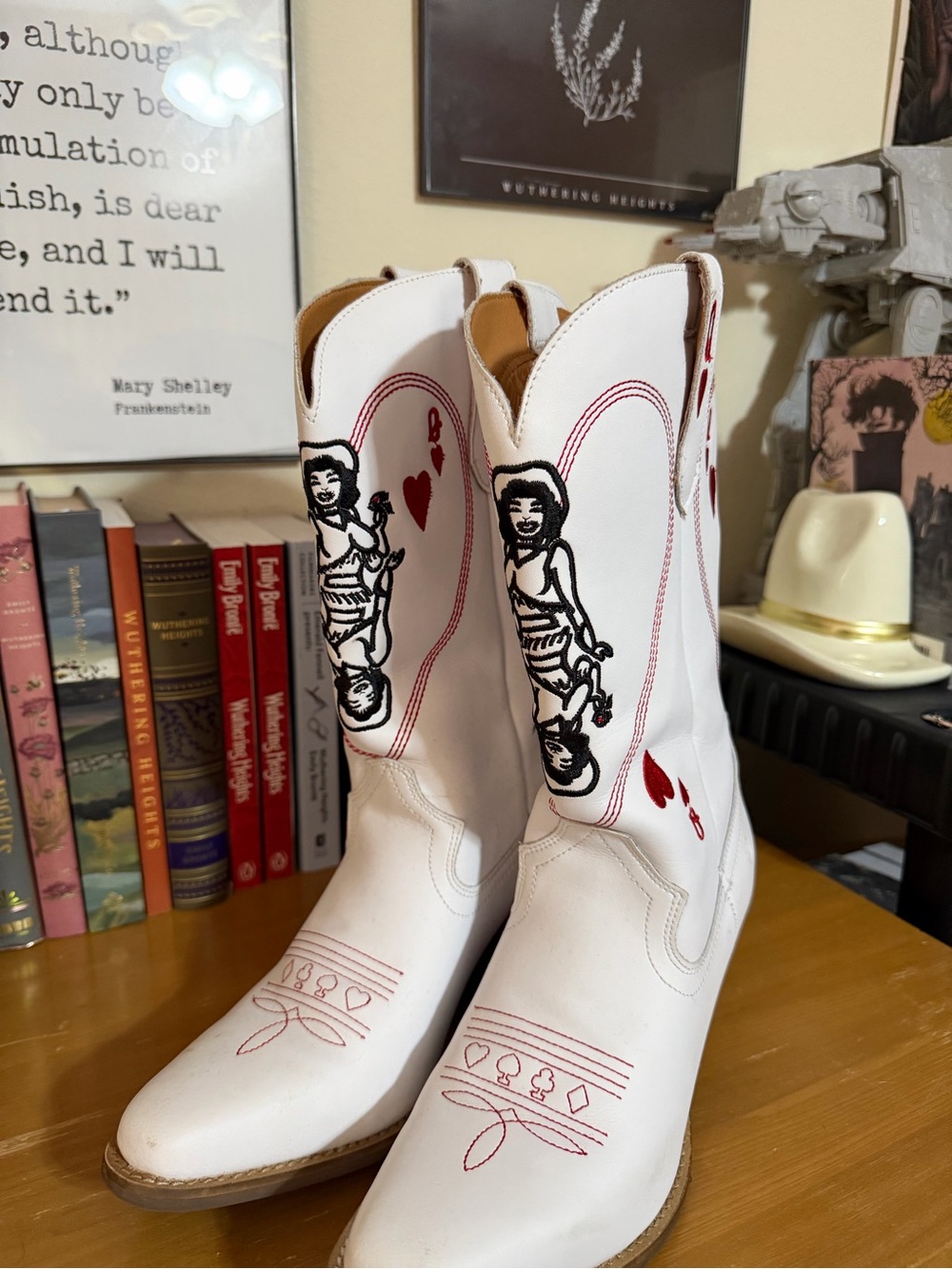 Dingo queen of hearts boots size 10 - Picture 2 of 5